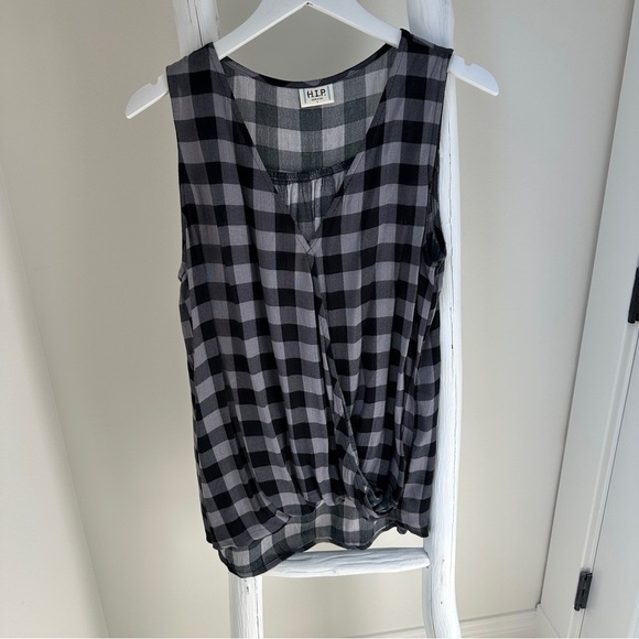 H.I.P. Women’s Surplice Buffalo Checkered Draped Tank Top Size Large - Picture 7 of 8